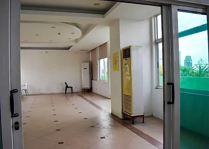 The Boni Tower By Rspl Center 3*